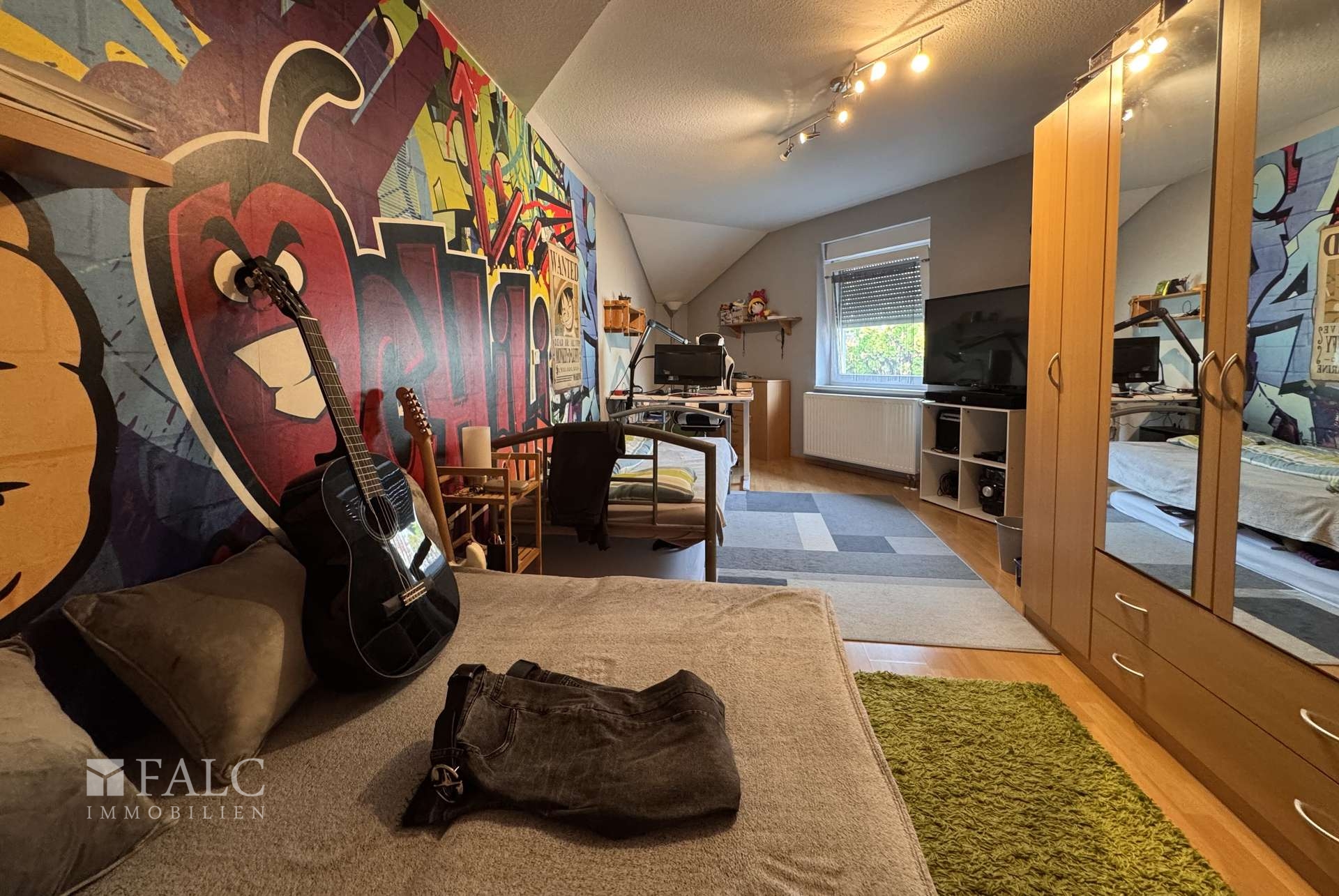 Kinderzimmer im OG - separate Wohneinheit